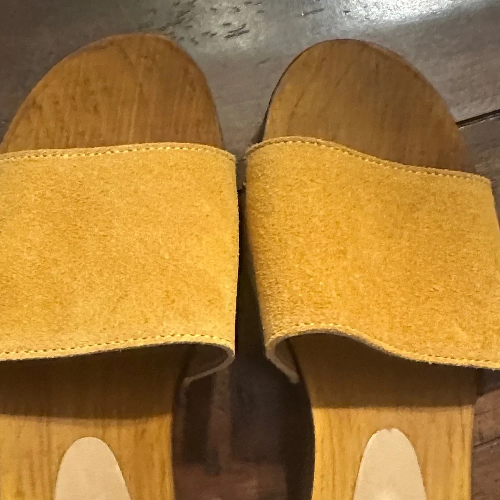 Crown Vintage muted Mustard Suede Slide Clogs-Made in Italy-NWOT - Picture 3 of 15